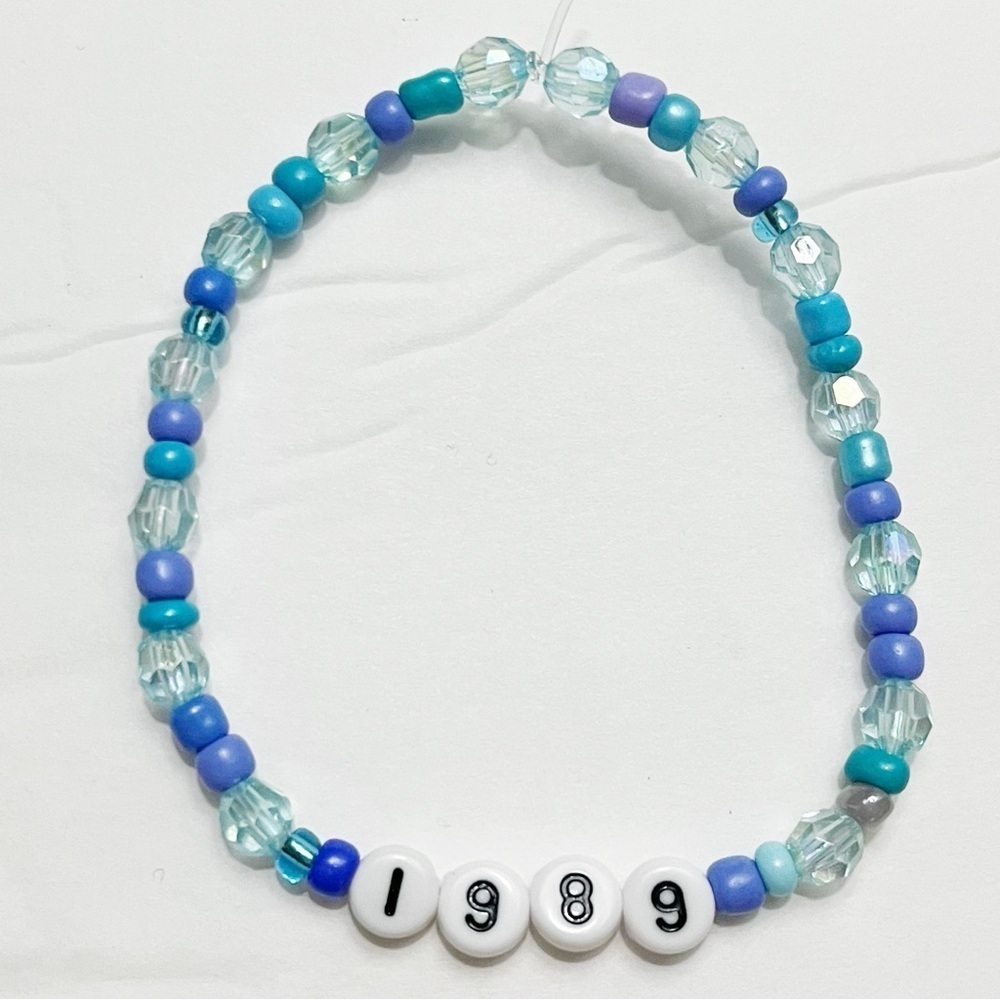 Taylor Swift Friendship Bracelet 1989